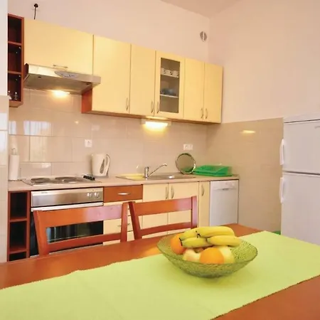 Apartment Orange