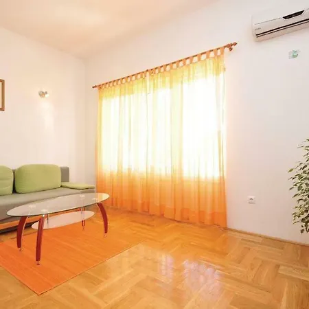 Orange Apartman *